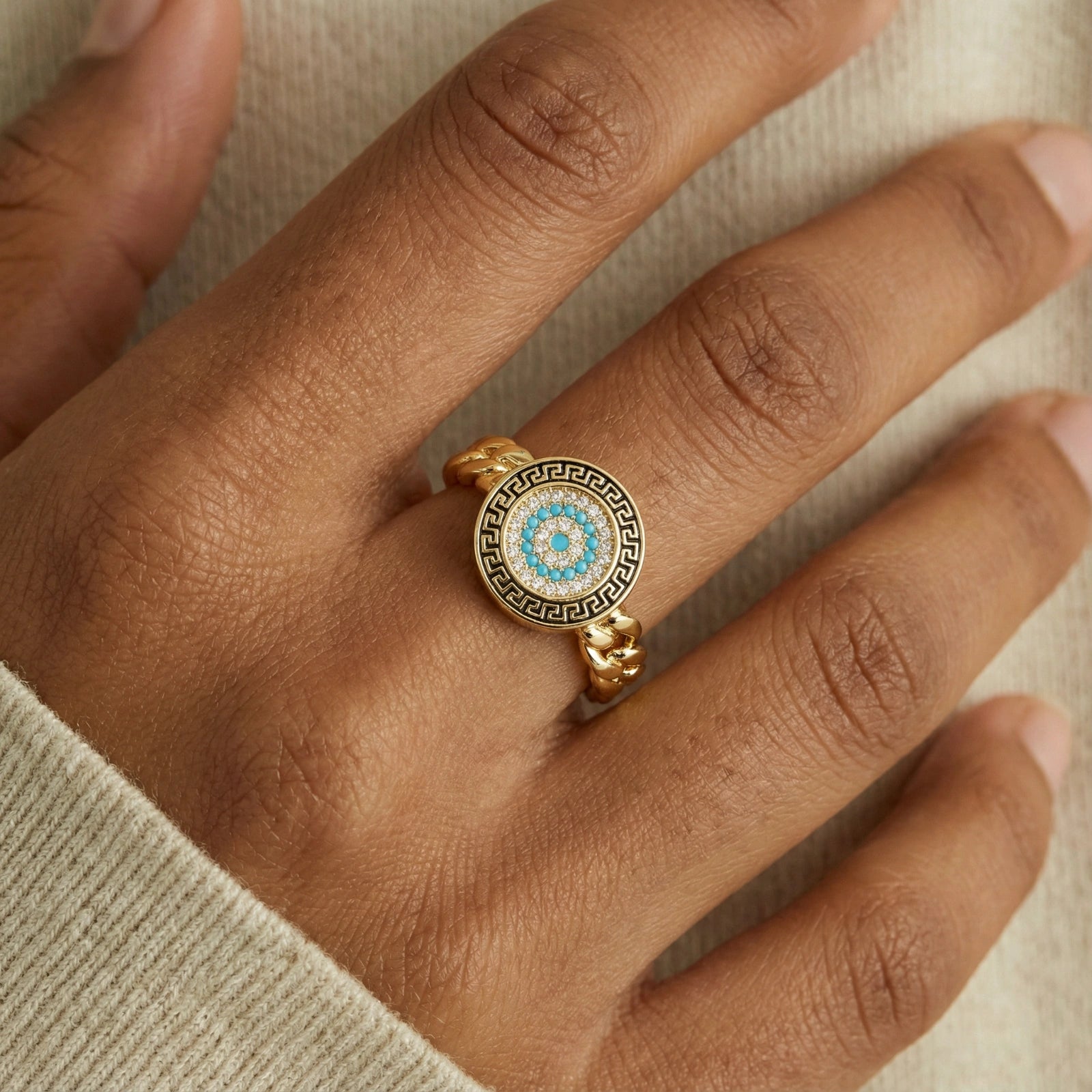 Medusa Guardian Ring by Valtrexa