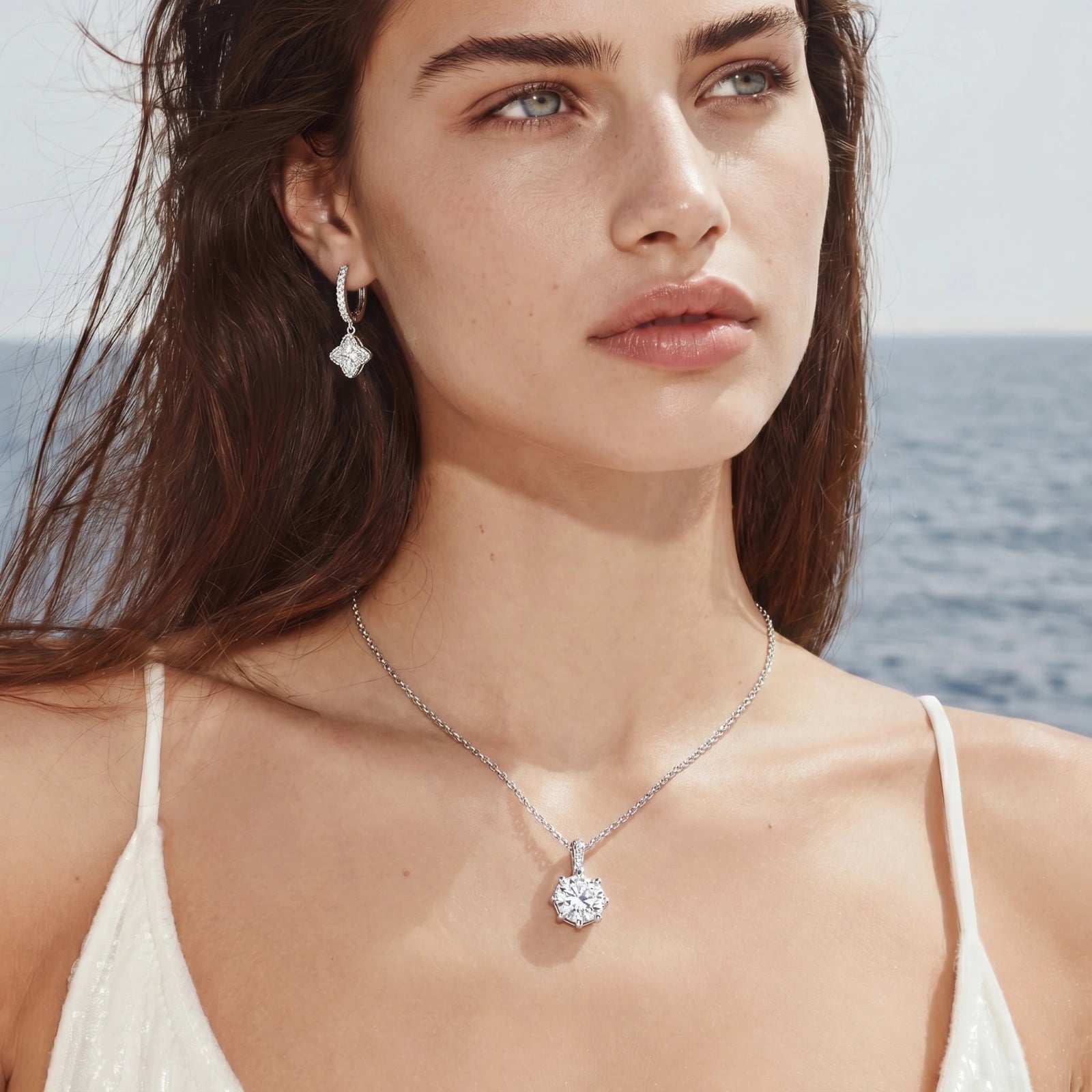 Crystal Clarity Pendant by Valtrexa