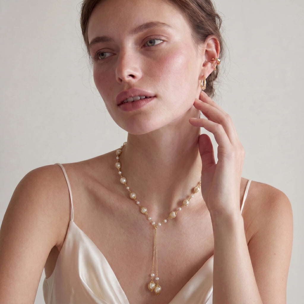 Golden Pearl Lariat by Valtrexa